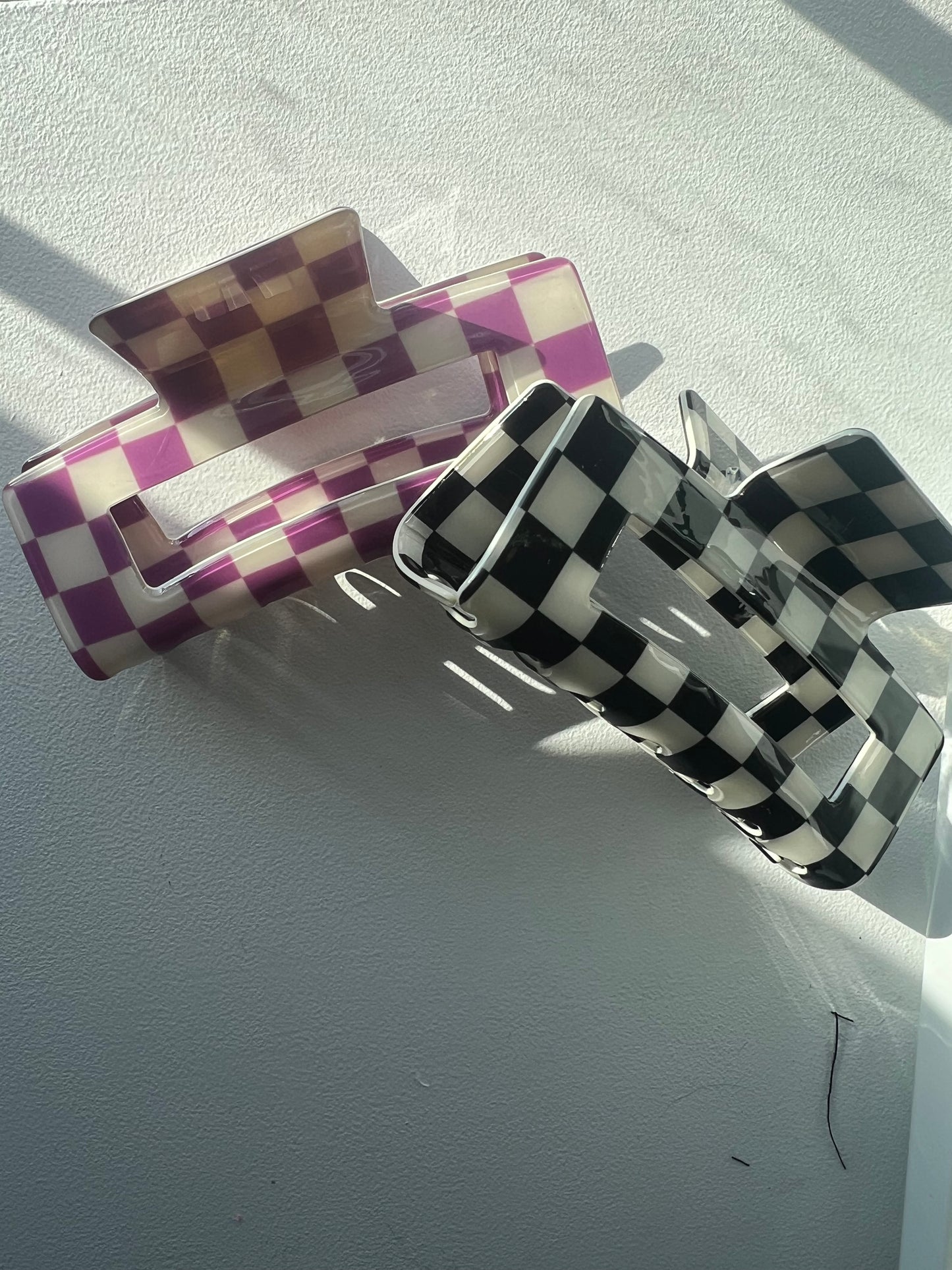 checkered large claw clip