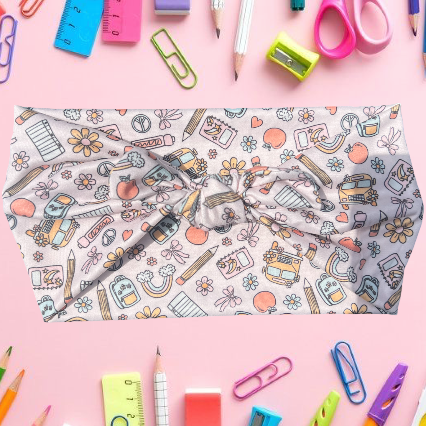 🎀🌈🚍☮️✏️📒🍎