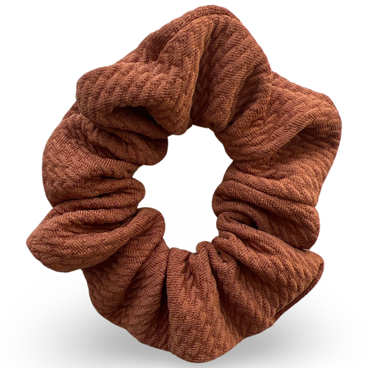 rusty embossed scrunchie